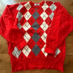 Vintage Men’s Burberry Wool Argyle Sweater. Red, Gray, White, Black. 44” (XL).